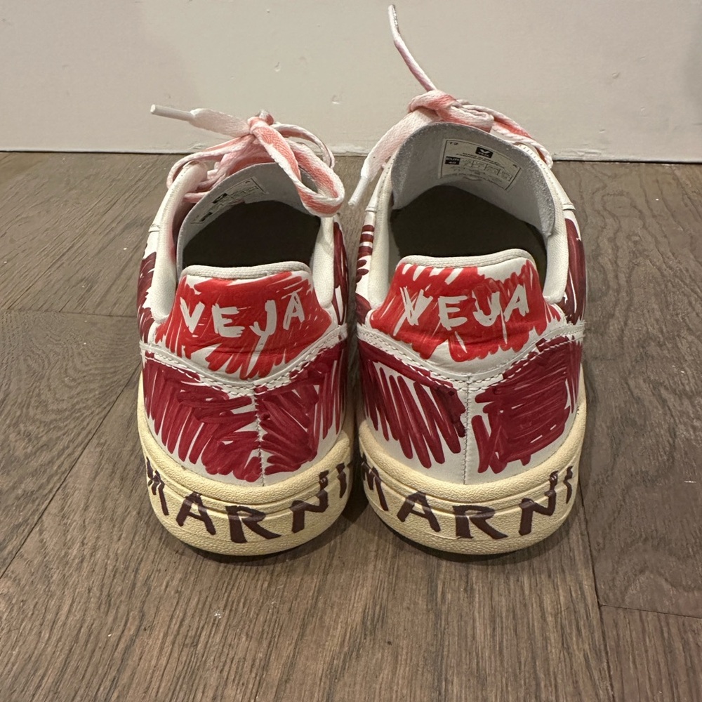 Veja Vibrant Red and Pink Sneakers - Picture 2 of 5